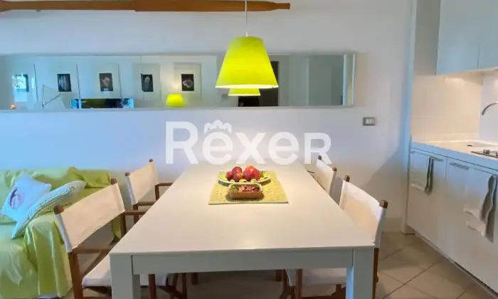 Rexer-San-Lorenzo-al-Mare-Ampio-bilocale-con-vista-mare-a-Marina-di-San-Lorenzo-Altro