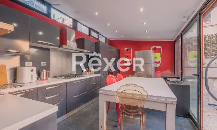 Rexer-Roma-Trieste-Massaciuccoli-appartamento-di-mq-con-terrazza-Altro