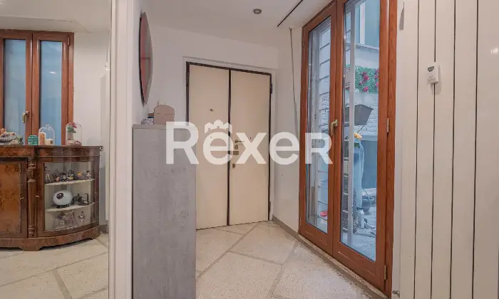 Rexer-Roma-Trieste-Massaciuccoli-appartamento-di-mq-con-terrazza-Altro