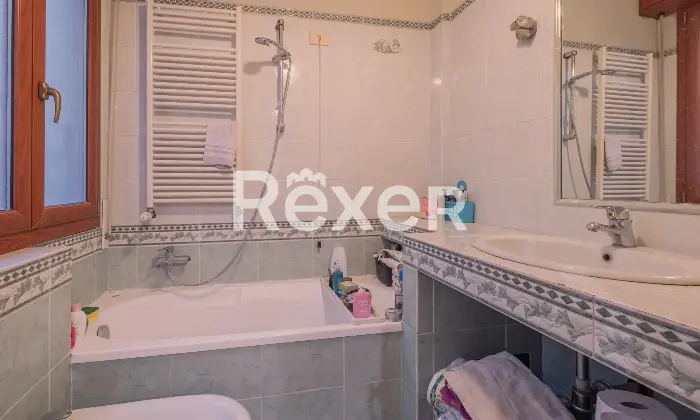 Rexer-Roma-Trieste-Massaciuccoli-appartamento-di-mq-con-terrazza-Altro