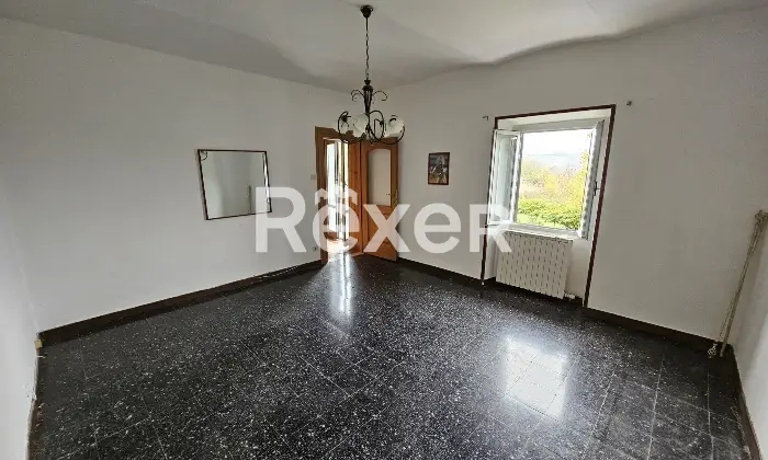 Rexer-Dego-Casa-semindipendente-con-giardino-e-garage-a-Dego-Localit-Piano-Altro