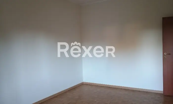 Rexer-Varese-Trilocale-con-giardino-e-cantina-Altro