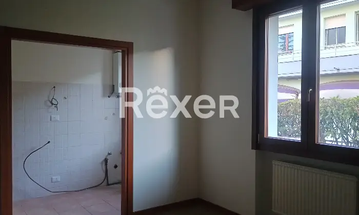 Rexer-Varese-Trilocale-con-giardino-e-cantina-Altro