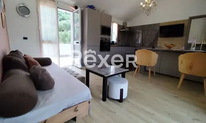 Rexer-Imperia-Quadrilocale-in-vendita-in-Strada-Corsa-Caramagna-Imperia-Altro