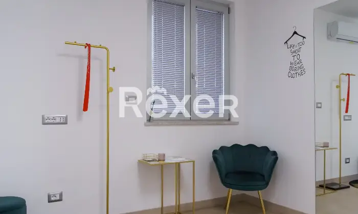 Rexer-Marsicovetere-Luminoso-locale-commerciale-Altro