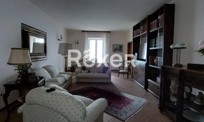 Rexer-Ariano-Irpino-Soluzione-indipendente-su-tre-livelli-in-palazzo-storico-Ariano-Irpino-AV-Altro