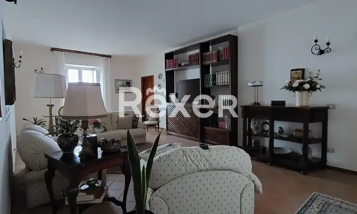 Rexer-Ariano-Irpino-Soluzione-indipendente-su-tre-livelli-in-palazzo-storico-Ariano-Irpino-AV-Altro