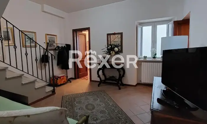 Rexer-Ariano-Irpino-Soluzione-indipendente-su-tre-livelli-in-palazzo-storico-Ariano-Irpino-AV-Altro