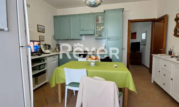 Rexer-Ariano-Irpino-Soluzione-indipendente-su-tre-livelli-in-palazzo-storico-Ariano-Irpino-AV-Altro