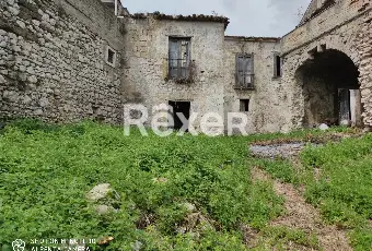 Rexer-Bonea-CASALE-ANTICO-MQ-EMQ-DI-TERRENO-DA-RISTRUTTURARE-BONEA-Giardino