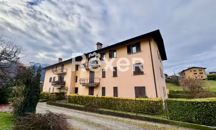 Rexer-Clusone-Trilocale-con-balcone-cantina-e-box-auto-Altro