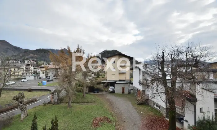 Rexer-Clusone-Trilocale-con-balcone-cantina-e-box-auto-Altro