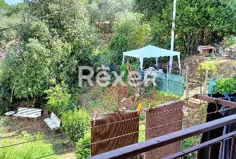 Rexer-Lerici-Quadrilocale-immerso-nel-verde-a-Lerici-Localit-PugliolaSolaro-Altro