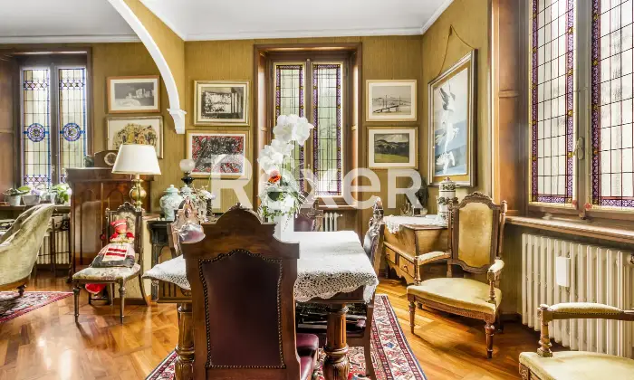 Rexer-Torino-Elegante-Villa-con-giardino-e-terrazzo-Altro