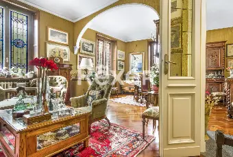 Rexer-Torino-Elegante-Villa-con-giardino-e-terrazzo-Altro