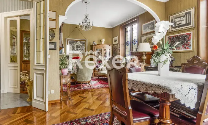 Rexer-Torino-Elegante-Villa-con-giardino-e-terrazzo-Altro