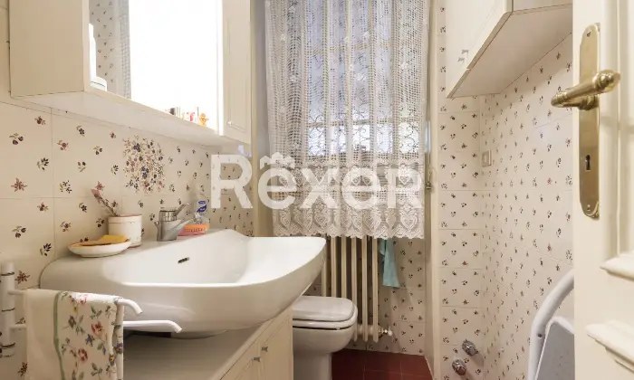 Rexer-Torino-Elegante-Villa-con-giardino-e-terrazzo-Altro