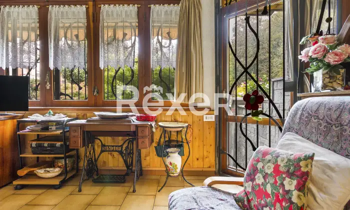 Rexer-Torino-Elegante-Villa-con-giardino-e-terrazzo-Altro