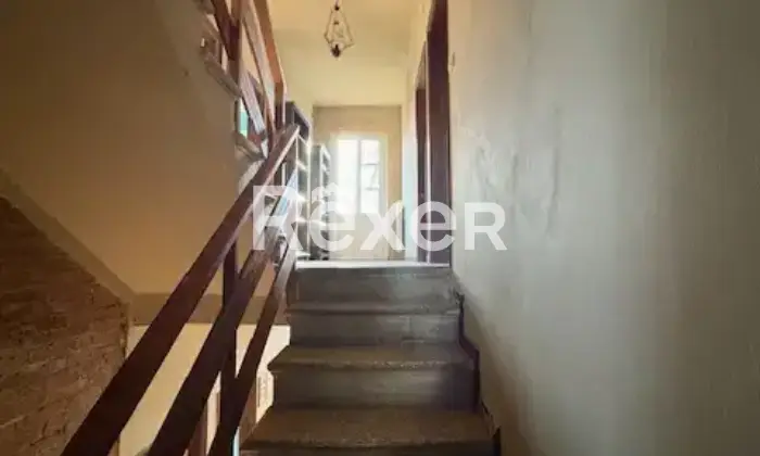 Rexer-Montaldeo-Tenuta-con-casa-padronale-appartamenti-indipendenti-e-ettari-di-terreno-ideale-per-agriturismo-o-residenza-privata-Scala