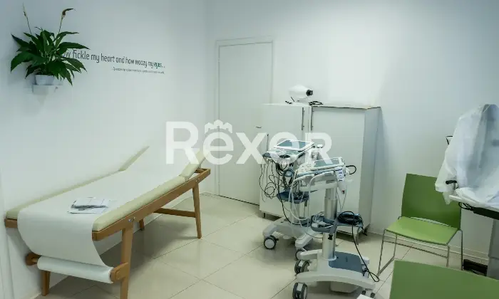Rexer-Bologna-Ufficiolaboratoriostudio-medico-a-reddito-Altro