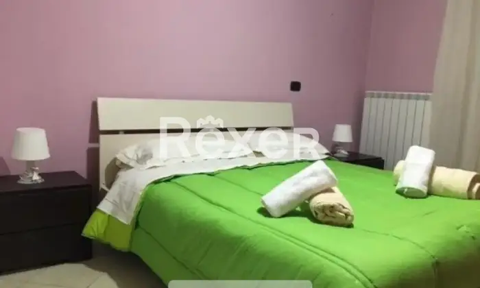 Rexer-Cerchio-Appartamento-ristrutturato-e-arredato-nel-centro-di-Cerchio-a-pochi-passi-dalla-piazza-principale-Camera-da-letto-matrimoniale