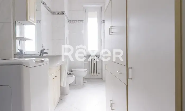 Rexer-Torino-locali-in-edificio-completamente-riqualificato-Altro