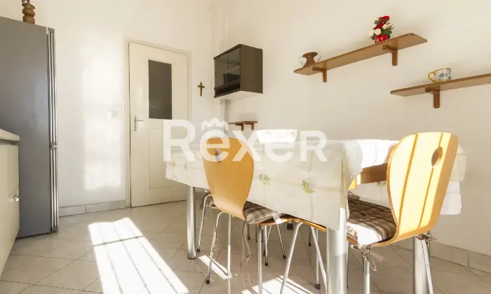 Rexer-Torino-locali-in-edificio-completamente-riqualificato-Altro