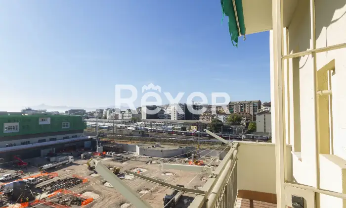 Rexer-Torino-locali-in-edificio-completamente-riqualificato-Altro