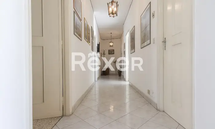 Rexer-Torino-locali-in-edificio-completamente-riqualificato-Altro