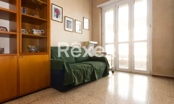 Rexer-Torino-locali-in-edificio-completamente-riqualificato-Altro