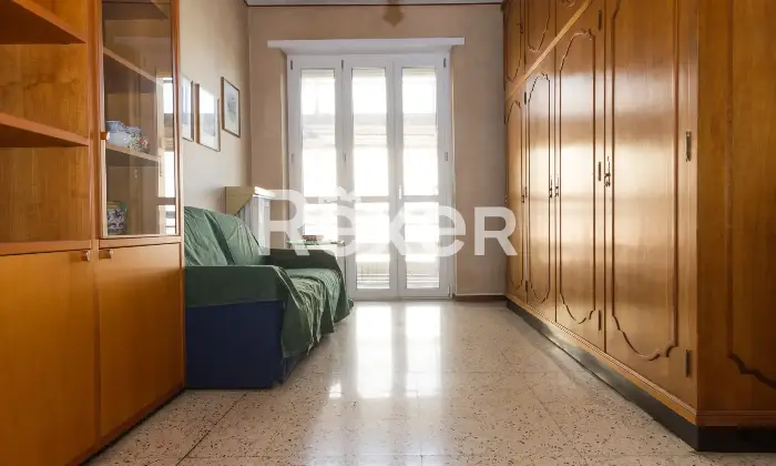 Rexer-Torino-locali-in-edificio-completamente-riqualificato-Altro