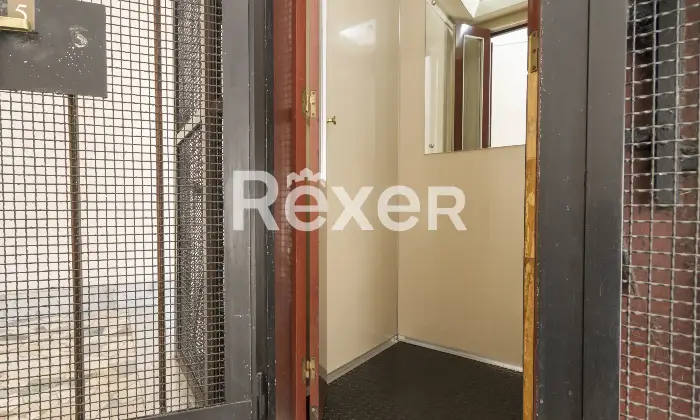 Rexer-Torino-locali-in-edificio-completamente-riqualificato-Altro