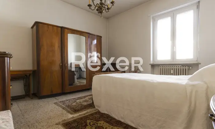 Rexer-Torino-locali-in-edificio-completamente-riqualificato-Altro