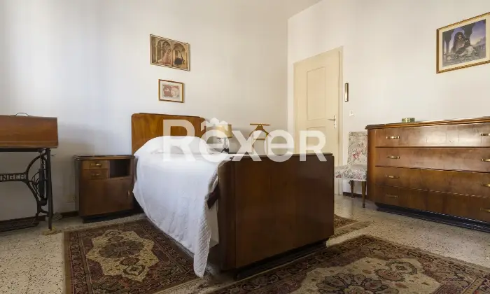 Rexer-Torino-locali-in-edificio-completamente-riqualificato-Altro