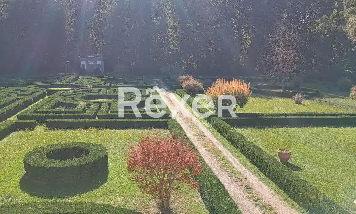 Rexer-Monteriggioni-Villa-storica-di-pregio-con-piscina-Altro