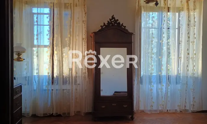 Rexer-Monteriggioni-Villa-storica-di-pregio-con-piscina-Altro