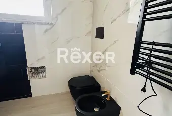 Rexer-Budoni-Casa-con-finiture-di-pregio-e-piscina-mt-dalla-spiaggia-Bagno