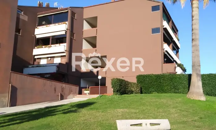 Rexer-Ceriale-Appartamento-con-terrazzo-panoramico-vista-Isola-Gallinara-Altro