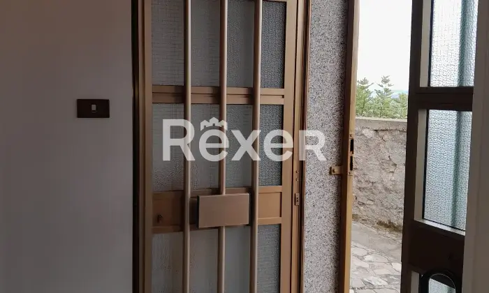Rexer-Francavilla-In-Sinni-Palazzina-terracielo-ristrutturata-con-mansarda-terrazzo-e-arredamento-completo-a-Francavilla-in-Sinni-Altro