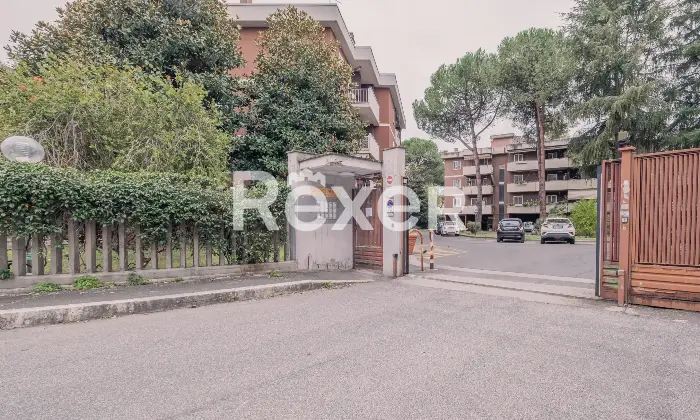 Rexer-Roma-Bilocale-con-posto-auto-e-cantina-Altro