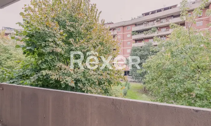 Rexer-Roma-Bilocale-con-posto-auto-e-cantina-Altro