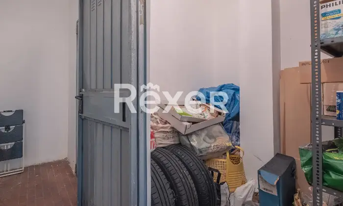 Rexer-Roma-Bilocale-con-posto-auto-e-cantina-Altro