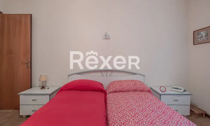 Rexer-Roma-Bilocale-con-posto-auto-e-cantina-Altro