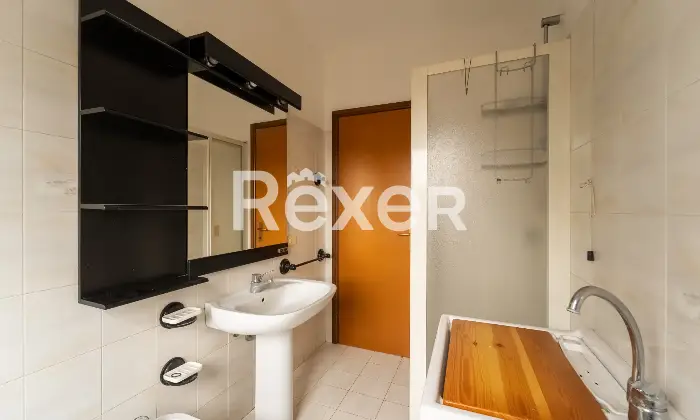 Rexer-Arcore-Arcore-Appartamento-mq-con-cantina-e-box-auto-Altro