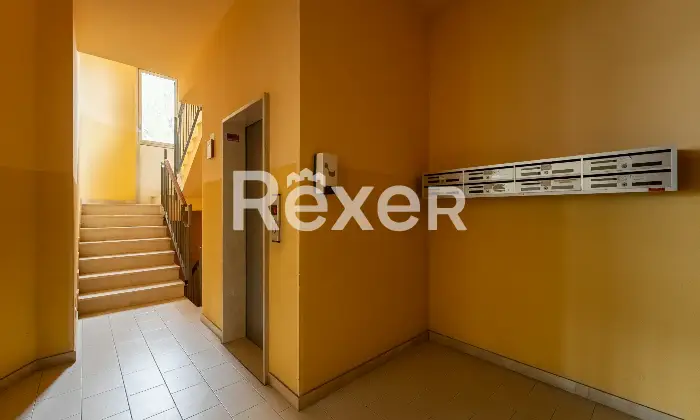 Rexer-Arcore-Arcore-Appartamento-mq-con-cantina-e-box-auto-Altro