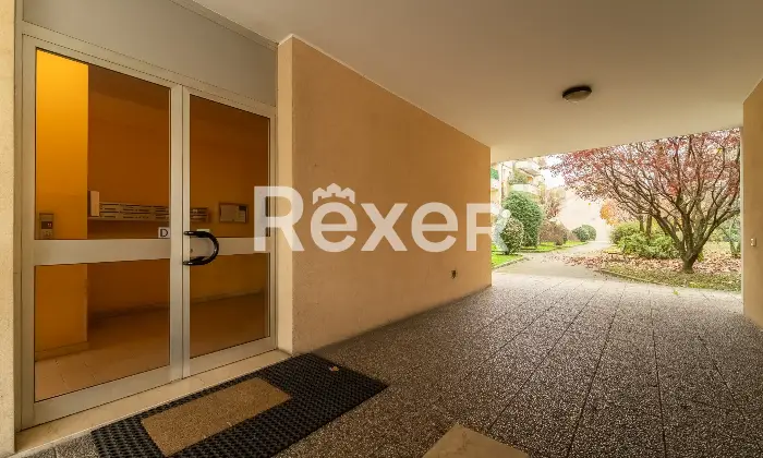 Rexer-Arcore-Arcore-Appartamento-mq-con-cantina-e-box-auto-Altro