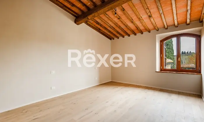 Rexer-San-Gimignano-Casale-ristrutturato-con-due-unit-abitative-fienile-e-parco-San-Gimignano-Altro