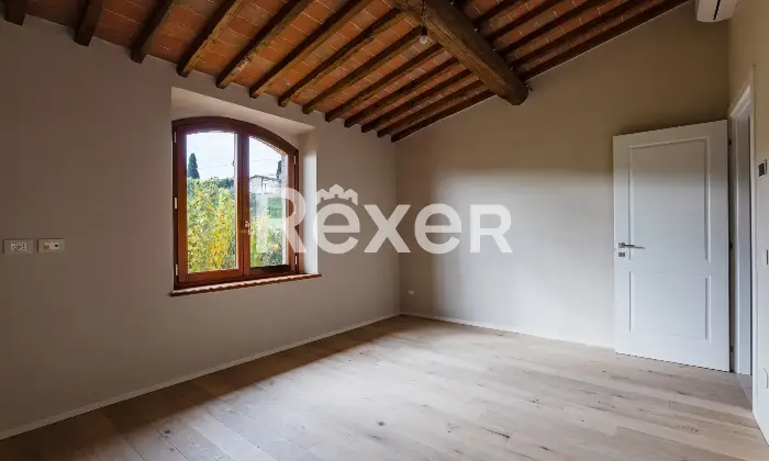 Rexer-San-Gimignano-Casale-ristrutturato-con-due-unit-abitative-fienile-e-parco-San-Gimignano-Altro