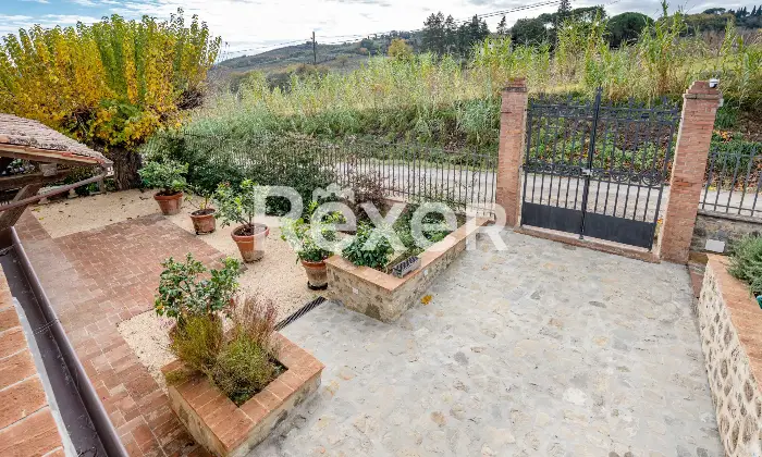 Rexer-San-Gimignano-Casale-ristrutturato-con-due-unit-abitative-fienile-e-parco-San-Gimignano-Altro