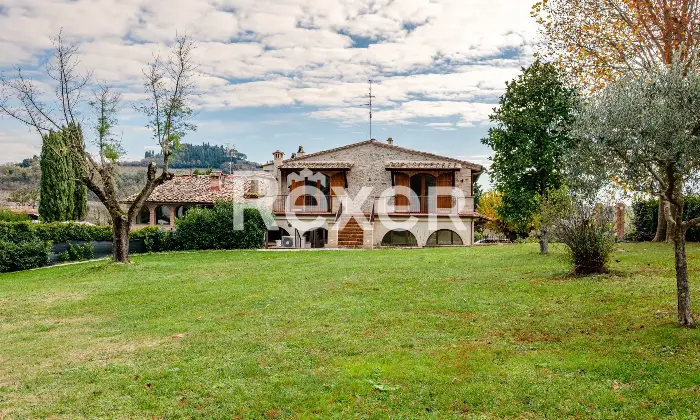 Rexer-San-Gimignano-Casale-ristrutturato-con-due-unit-abitative-fienile-e-parco-San-Gimignano-Altro